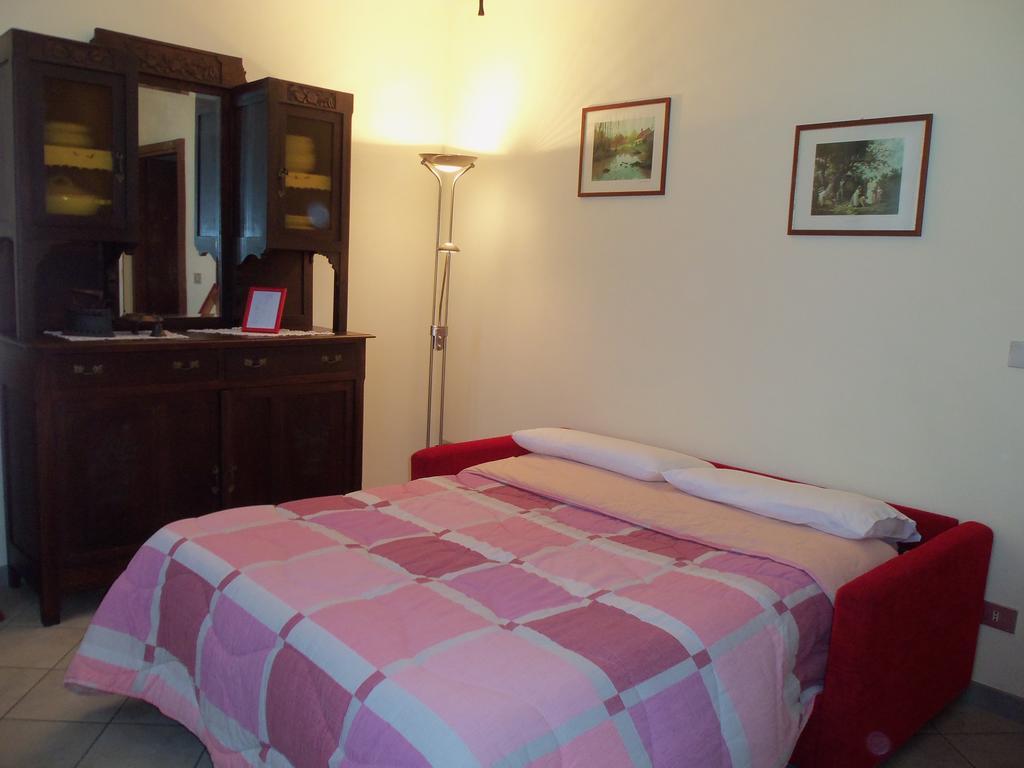 Casa Dei Ciliegi Castell'Alfero Βίλα Δωμάτιο φωτογραφία